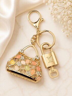 Authentic Louis Vuitton Gold Padlock 🔒 Key Set w/ Unbranded Bag Charm